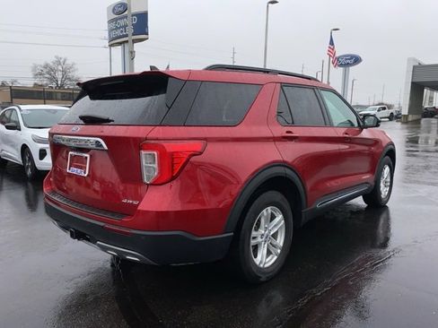 Certified 2023 Ford Explorer XLT w/ Equipment Group 202A image 5