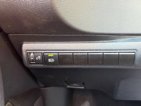 Used 2024 Toyota Corolla LE FWD image 29