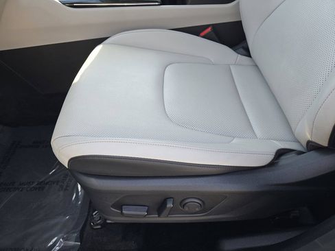 Used 2023 Kia Sportage EX AWD/4WD image 16