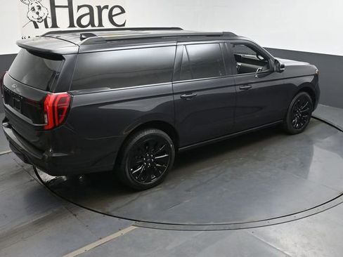 Used 2025 Ford Expedition Max Platinum w/ Stealth Appearance Package AWD/4WD image 44