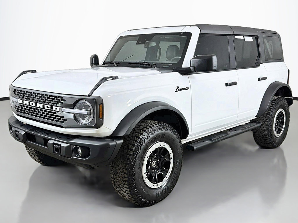Used 2023 Ford Bronco Badlands w/ Sasquatch Package AWD/4WD image 8