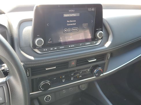 Certified 2022 Nissan Rogue S image 28