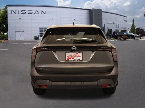 New 2026 Nissan Kicks SV w/ SV Premium Package FWD image 4