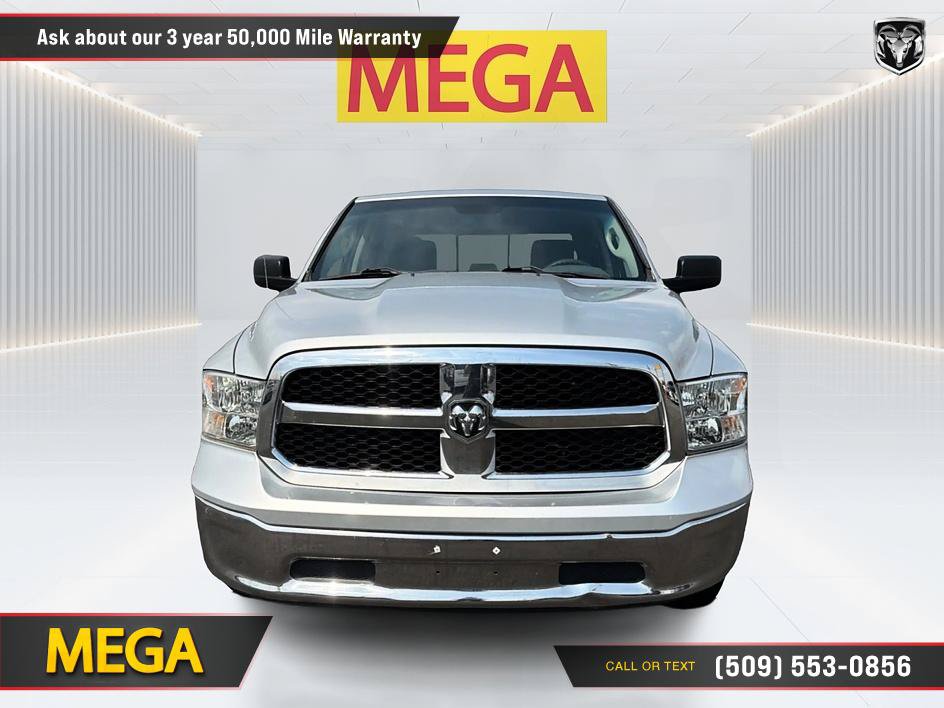 Used 2017 RAM 1500 Classic SLT AWD/4WD image 2