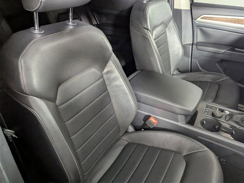 Used 2019 Volkswagen Atlas SEL Premium image 35