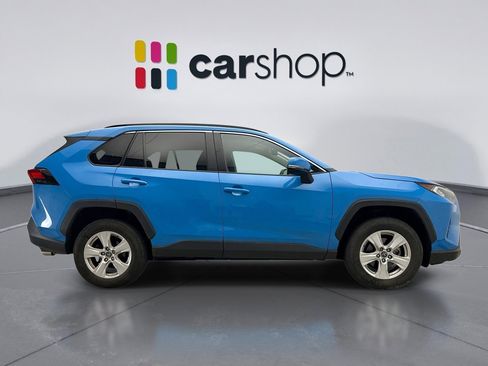 Used 2020 Toyota RAV4 XLE w/ XLE Grade Weather Package AWD/4WD image 6