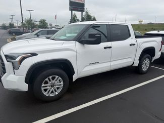 Used 2025 Toyota Tundra SR5 w/ SR5 Convenience Package AWD/4WD video 1