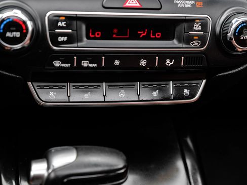 Used 2019 Kia Sorento SX AWD/4WD image 34