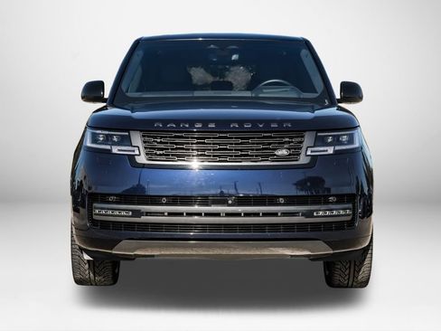 Used 2023 Land Rover Range Rover SE image 3