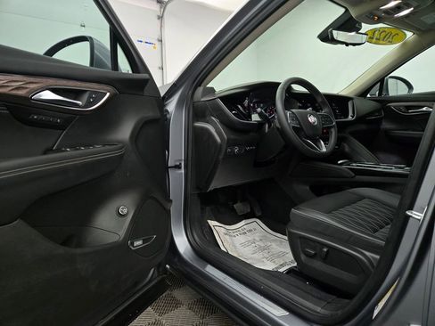 Used 2022 Buick Envision Avenir w/ Technology Package II image 27