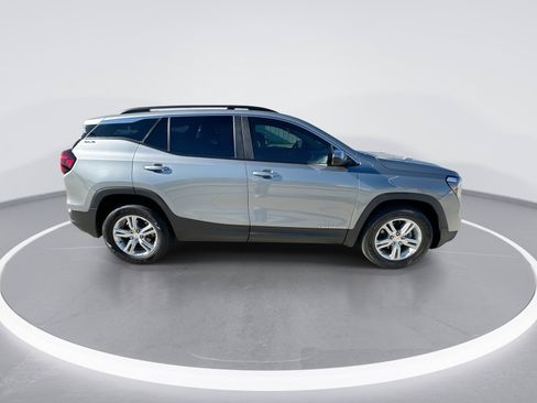 Used 2023 GMC Terrain SLE w/ Driver Convenience Package AWD/4WD image 9
