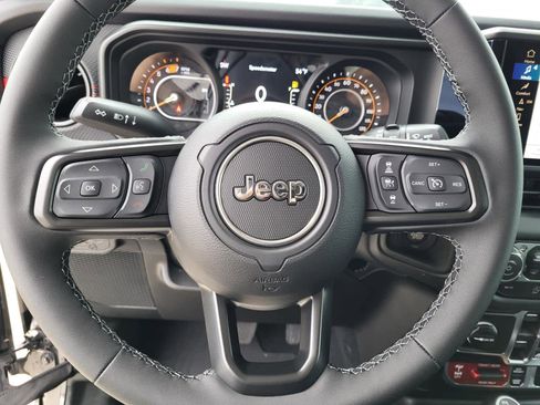 New 2026 Jeep Wrangler Unlimited Rubicon w/ Technology Group image 16