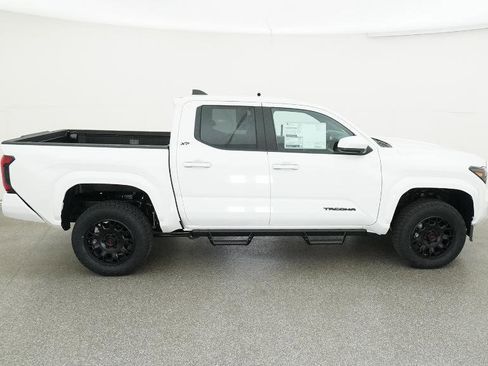 New 2026 Toyota Tacoma SR5 image 85
