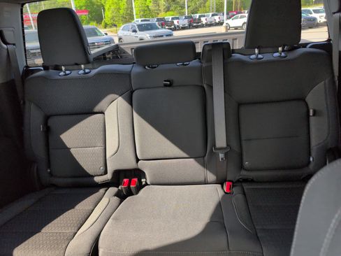 New 2026 GMC Sierra 1500 Elevation image 25