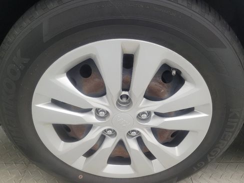 Used 2020 Kia Soul LX FWD image 31
