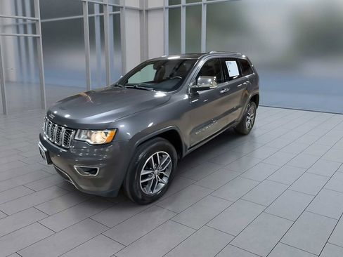 Used 2017 Jeep Grand Cherokee Limited image 6