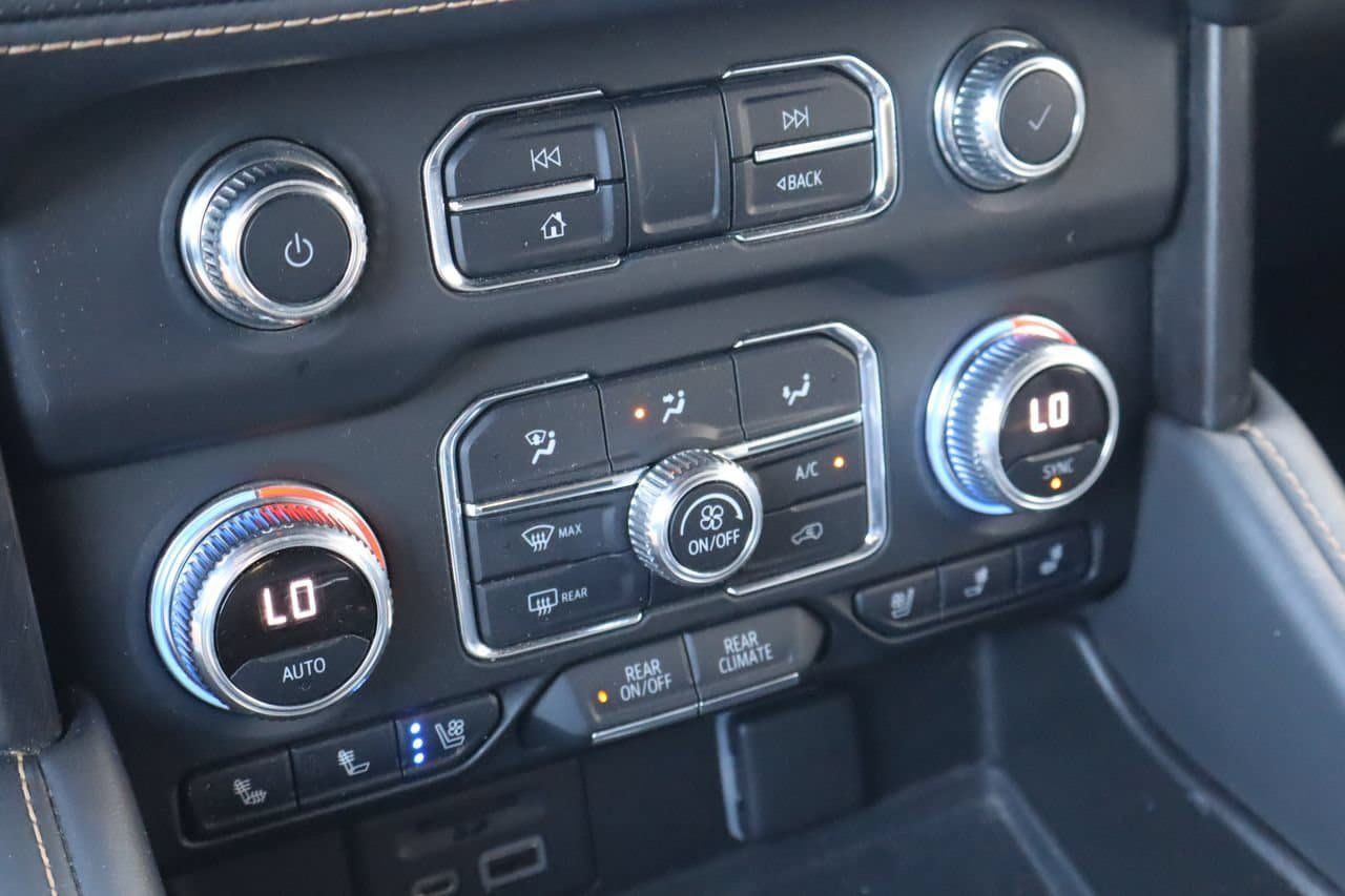 Used 2021 GMC Yukon AT4 w/ AT4 Premium Plus Package AWD/4WD image 28