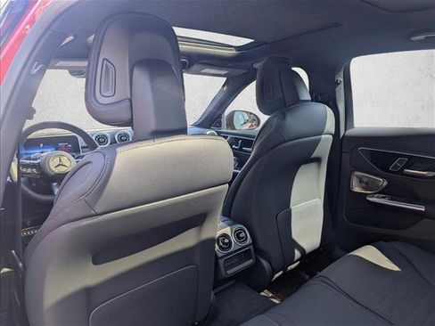 Used 2025 Mercedes-Benz C 300 Sedan image 20