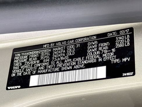 Used 2017 Volvo XC60 T5 Dynamic w/ Preferred Option Package image 21