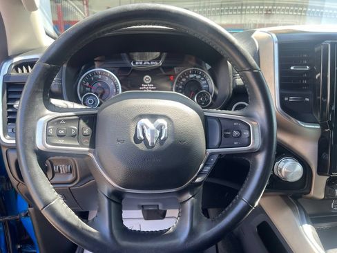 Used 2022 RAM 1500 Laramie AWD/4WD image 15