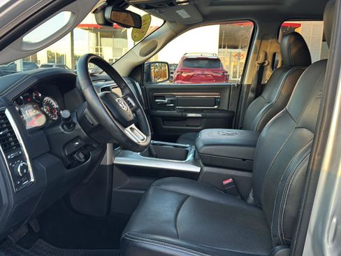 Used 2016 RAM 1500 Laramie w/ Convenience Group image 9