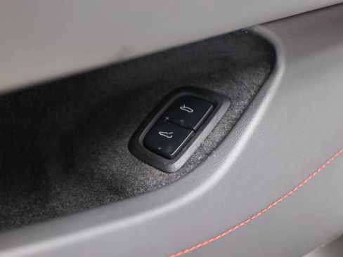 Used 2020 Chevrolet Corvette Stingray Preferred Cpe w/ 2LT Preferred Equipment Group RWD image 15