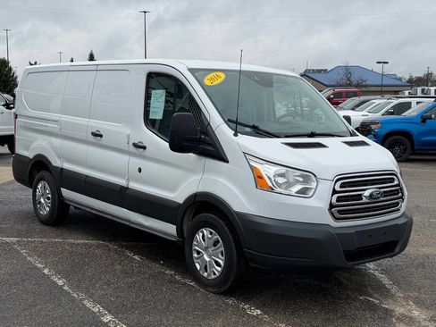 Used 2016 Ford Transit 150 130 Low Roof RWD image 7