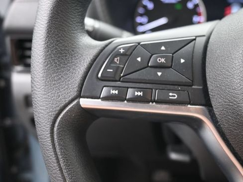Used 2024 Nissan Sentra SV FWD image 22