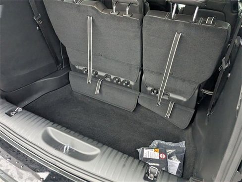 New 2026 Chrysler Voyager LX image 27