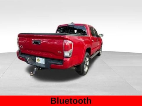 Used 2019 Toyota Tacoma Limited image 5