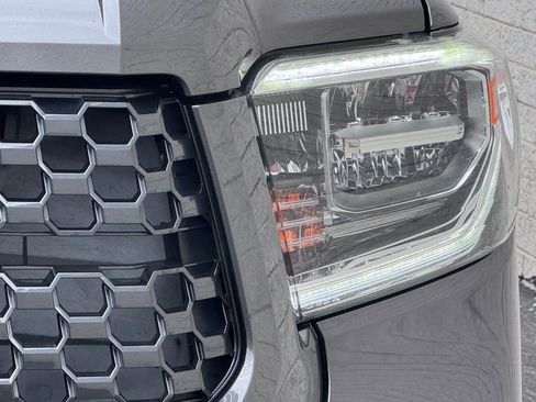 Used 2019 Toyota Tundra Platinum AWD/4WD image 5