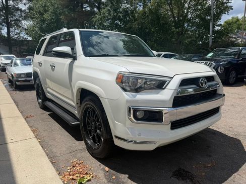 Used 2017 Toyota 4Runner Limited RWD image 4