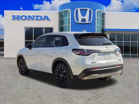 Used 2024 Honda HR-V Sport image 4