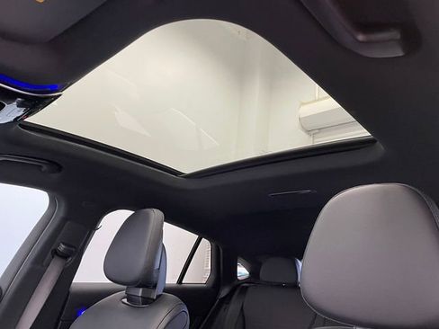 New 2026 Mercedes-Benz GLC 300 4MATIC image 5