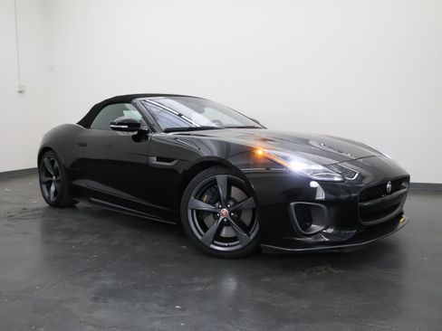 Used 2018 Jaguar F-TYPE 400 Sport AWD/4WD image 2