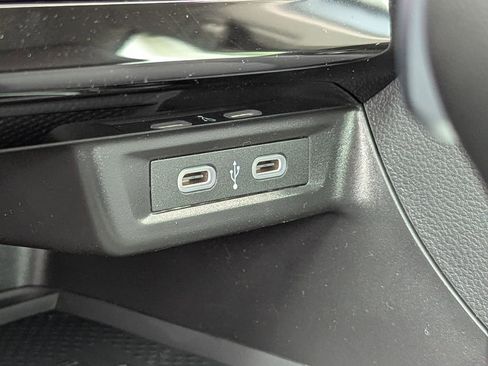 New 2026 Volkswagen Jetta SEL image 23