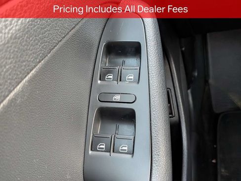 Used 2013 Volkswagen Jetta S FWD image 22