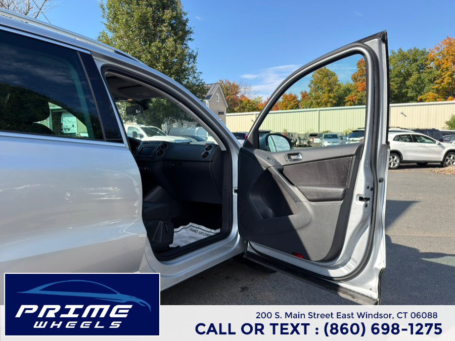 Used 2016 Volkswagen Tiguan SE AWD/4WD image 16