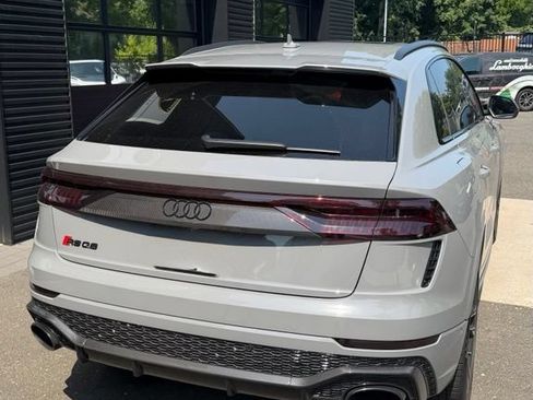 Used 2023 Audi RS Q8 AWD/4WD image 2