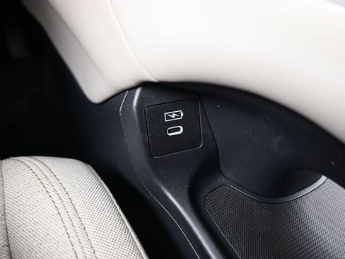 Used 2024 Honda HR-V LX image 26