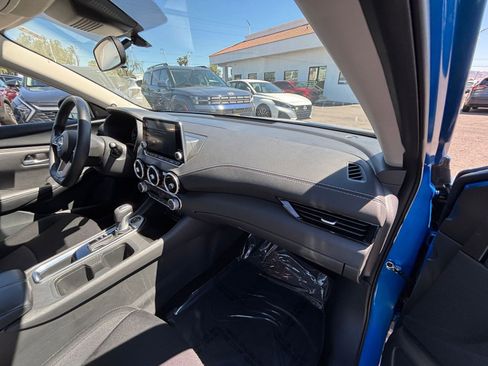 Used 2025 Nissan Sentra SV FWD image 33