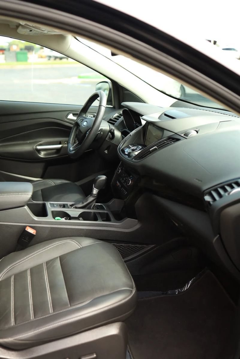 Used 2018 Ford Escape Titanium w/ Ford Safe & Smart Package FWD image 46