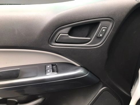 Used 2019 Chevrolet Colorado W/T w/ WT Convenience Package AWD/4WD image 12