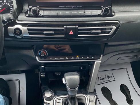 Used 2021 Kia Seltos SX w/ SX Sunroof Package image 17