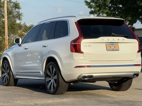 Used 2021 Volvo XC90 T8 Inscription w/ Protection Package Premier image 3