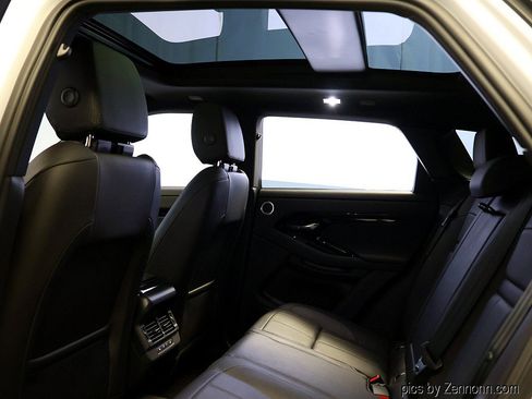 Used 2024 Land Rover Range Rover Evoque S AWD/4WD image 13