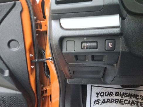 Used 2014 Subaru Crosstrek 2.0i Limited image 19