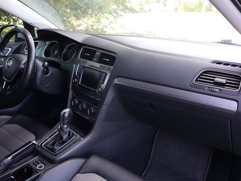 Used 2017 Volkswagen Golf Alltrack SEL AWD/4WD image 17