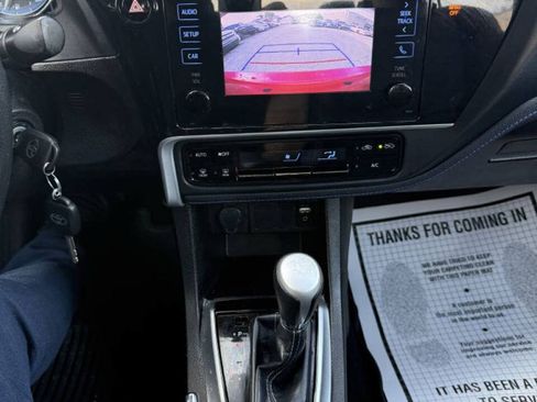 Used 2019 Toyota Corolla SE FWD image 14