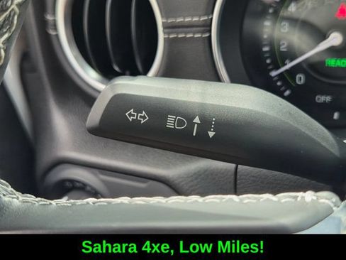 Used 2022 Jeep Wrangler Unlimited Sahara w/ Safety Group AWD/4WD image 31